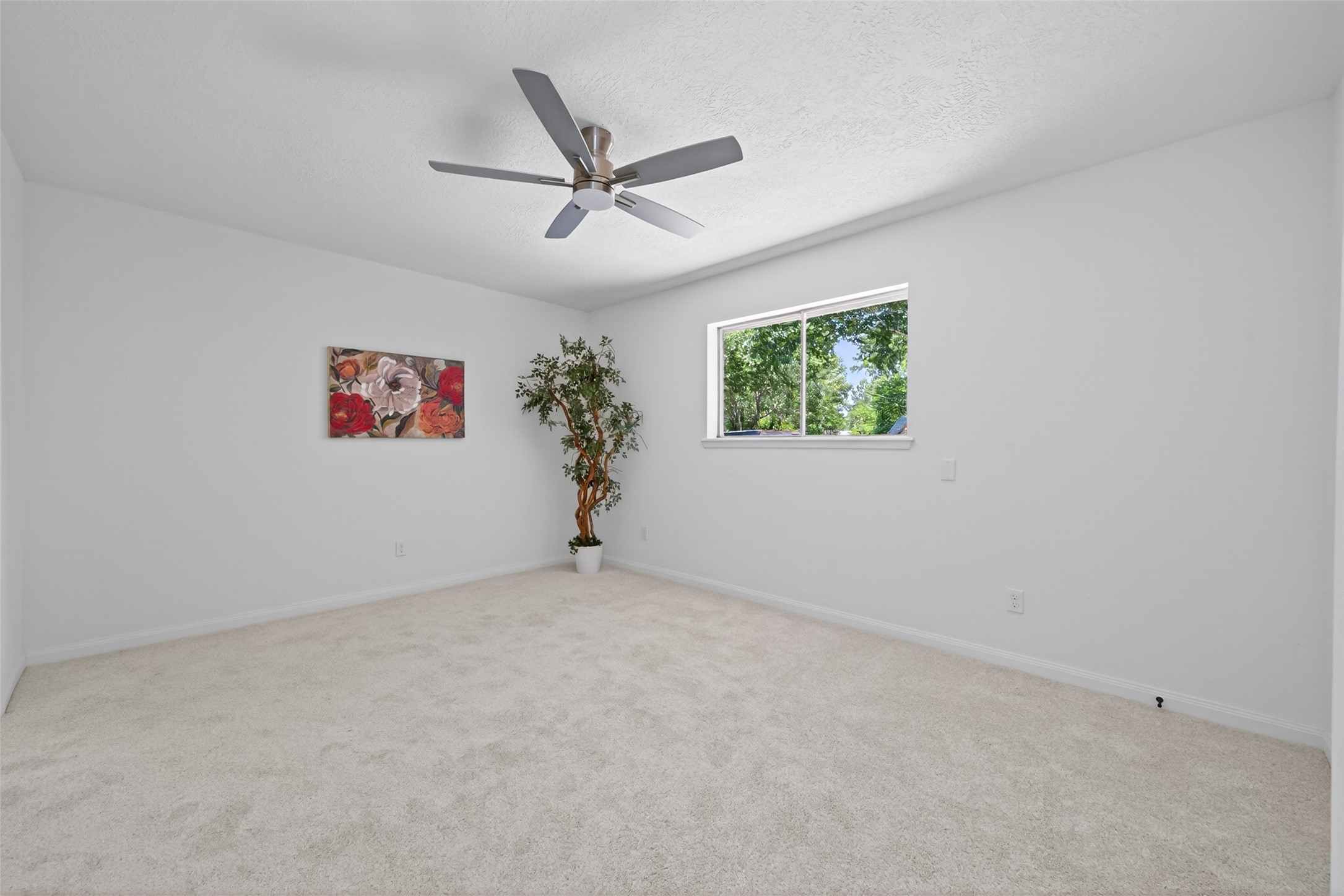 503 Allison Street Conroe, TX 77303 - Photo 24 of 34 Perfect Primary Suite, featuring ample space and natural light.