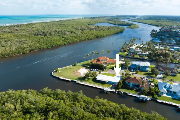$10,000 | 8585 Southeast Palm Street, Hobe Sound, FL 33455