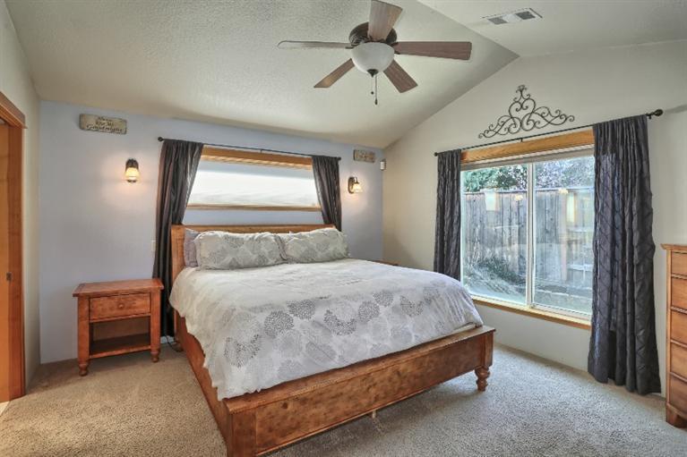 23 Logan Way Talent, OR 97540 - Photo 9 of 29 Additional Photo