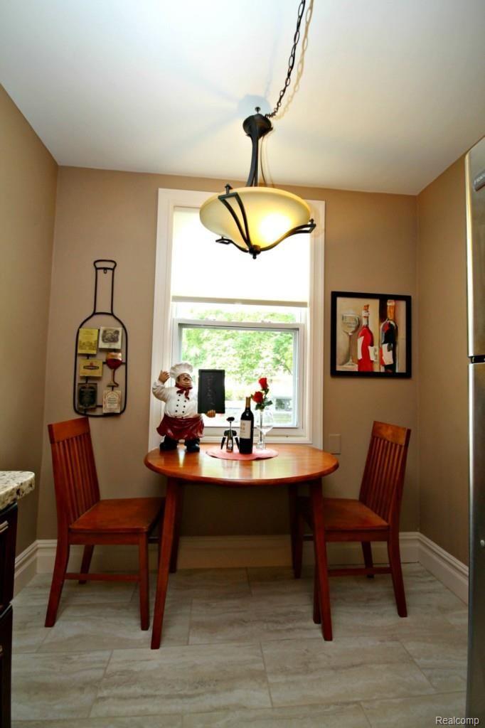 620 Stratford Road Ferndale, MI 48220 - Photo 8 of 20 8.jpg