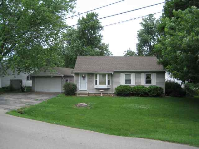 603 Briargate Road Washington, IL 61571 - Photo 1 of 8 Gallery Image 1