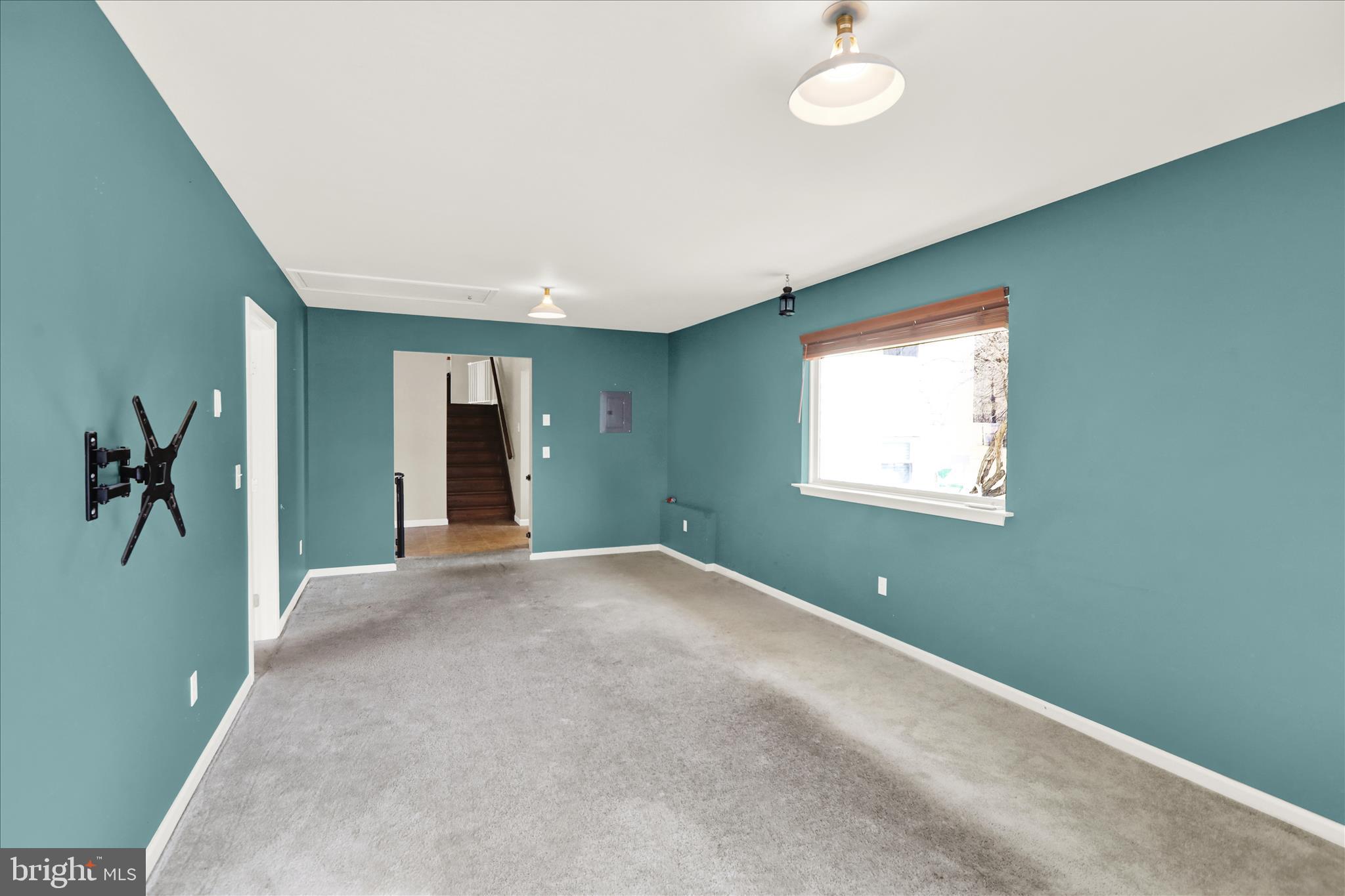 302 South Tulpehocken Road Reading, PA 19601 - Photo 13 of 44 a view of an empty room with a window