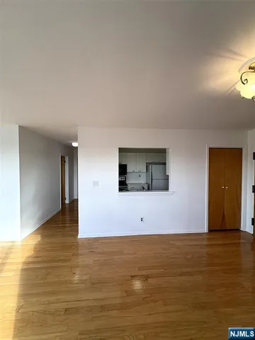 $2,650 | 200 Paterson Avenue, Unit 3D, East Rutherford, NJ 07073