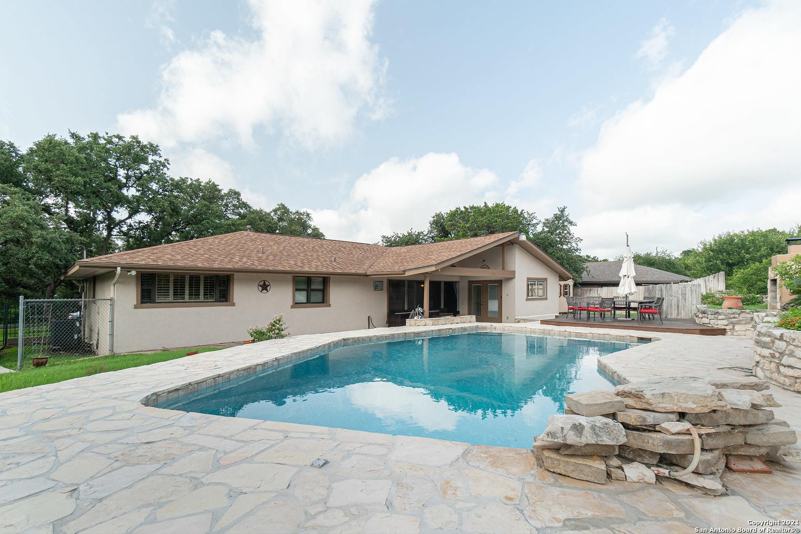 10211 Rafter O Trail Helotes, TX 78023 - Photo 14 of 15 Gallery Image 14