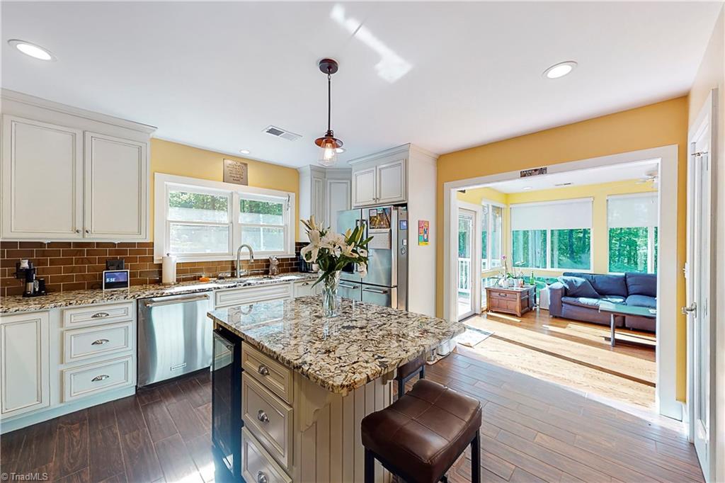 950 Ransom Road Winston-Salem, NC 27106 - Photo 4 of 28 Gallery Image 4