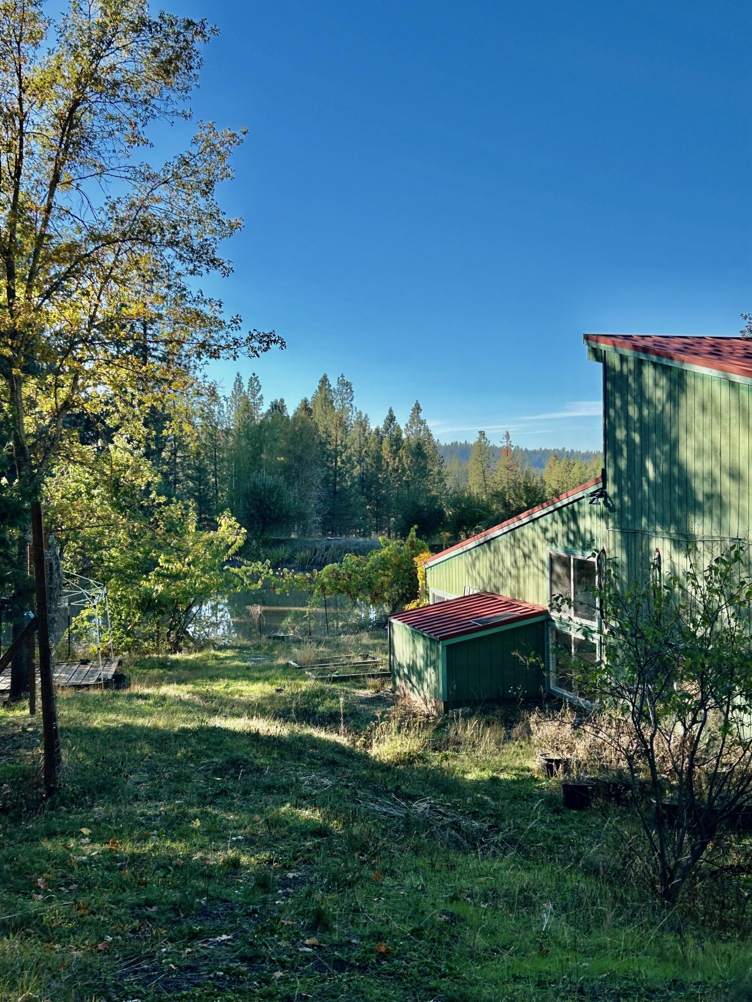 14242 Geppert Road Eagle Point, OR 97524 - Photo 25 of 54 Beautiful Fall Afternoon