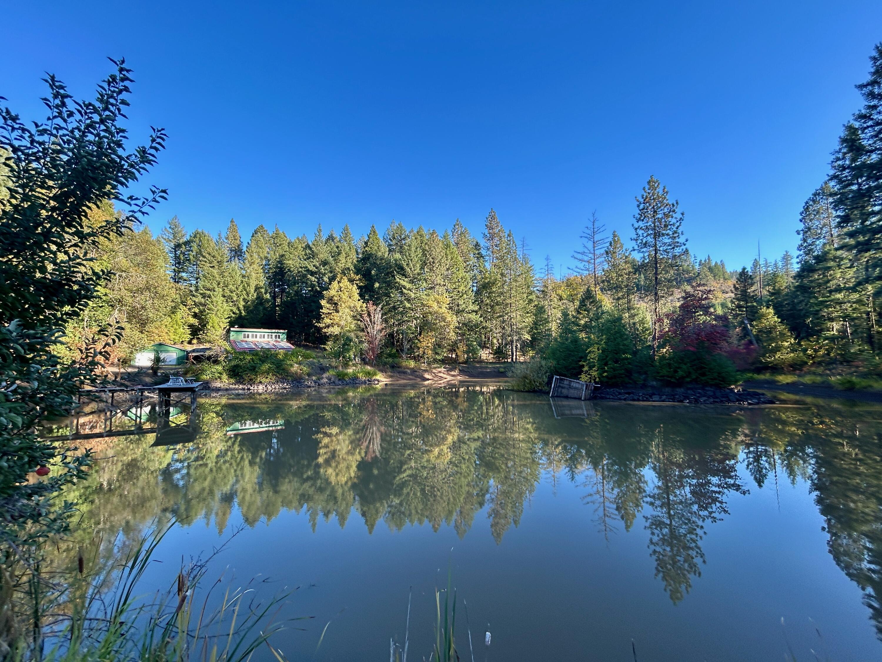 14242 Geppert Road Eagle Point, OR 97524 - Photo 3 of 54 Fall Reflections
