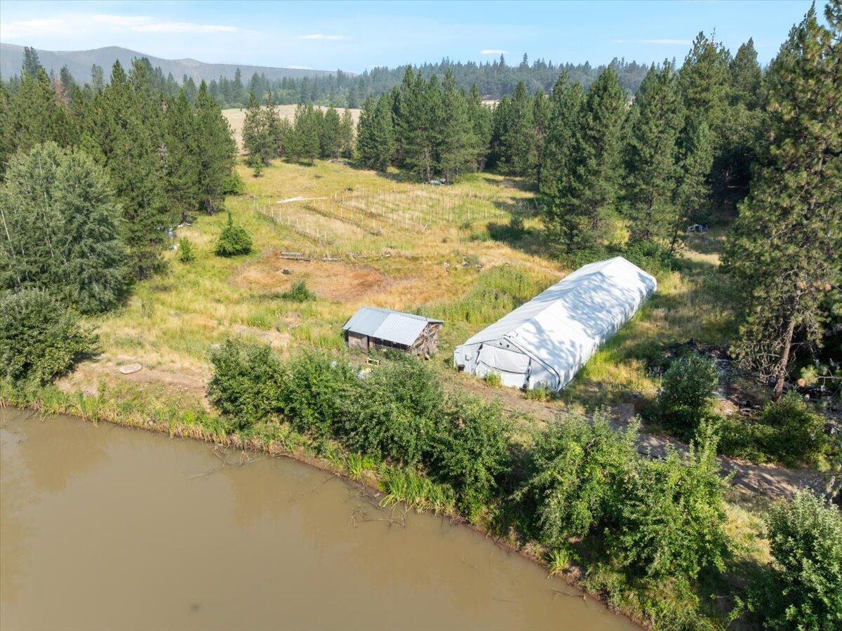 14242 Geppert Road Eagle Point, OR 97524 - Photo 42 of 54 Fully Equipped 28x96 Greenhouse