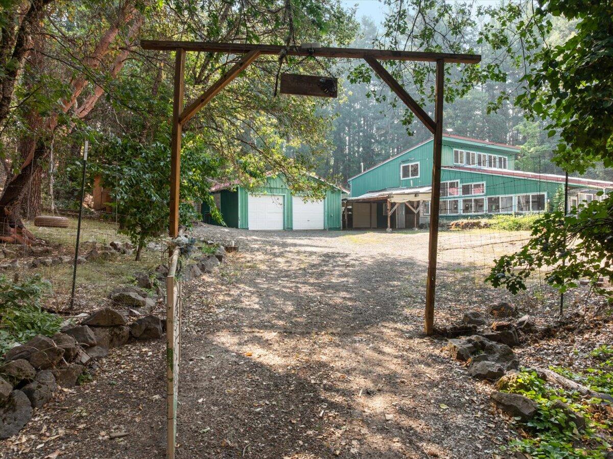 14242 Geppert Road Eagle Point, OR 97524 - Photo 53 of 54 Thank You For Visiting12424 Geppert