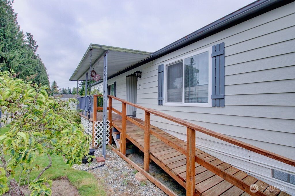 920 Maple Street, Unit 3 Sedro-Woolley, WA 98284 - Photo 12 of 14