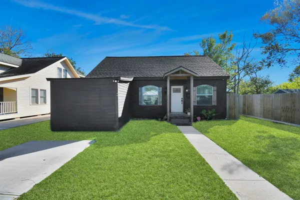 $199,900 | 115 Morrell Street, Baytown, TX 77520