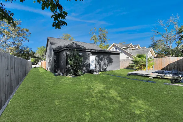 $199,900 | 115 Morrell Street, Baytown, TX 77520