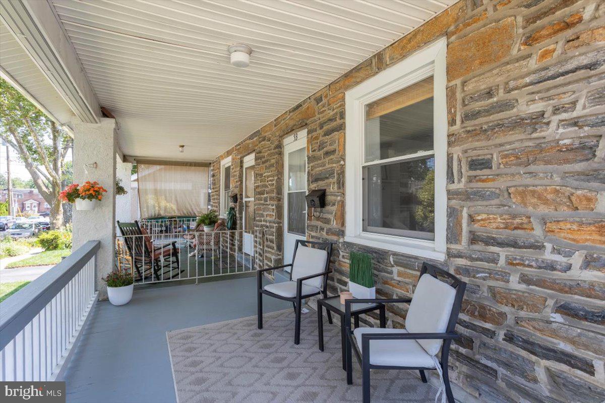 33 Meadowbrook Road Havertown, PA 19083 - Photo 2 of 15