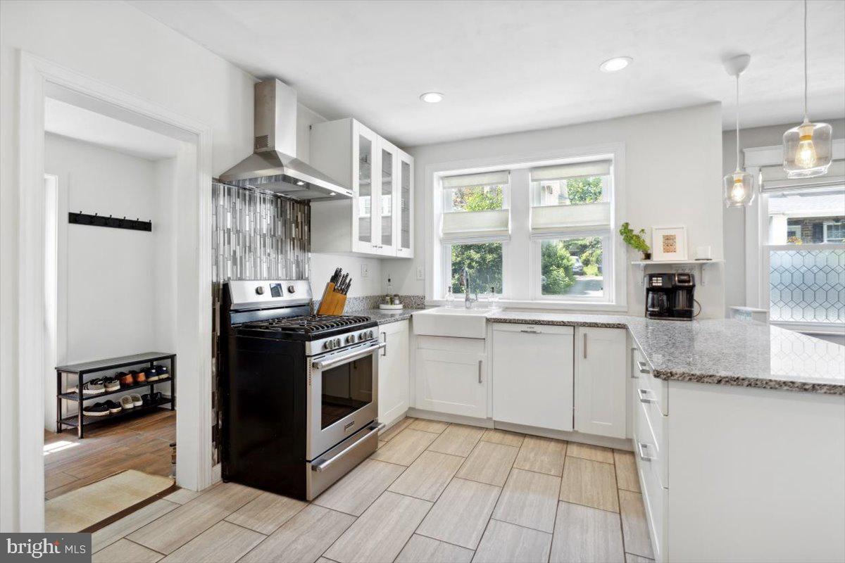 33 Meadowbrook Road Havertown, PA 19083 - Photo 5 of 15
