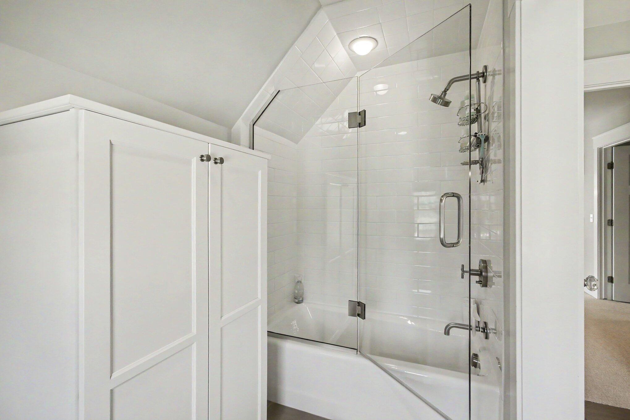 224 Ferry Street Douglas, MI 49406 - Photo 14 of 31 014_file_3512