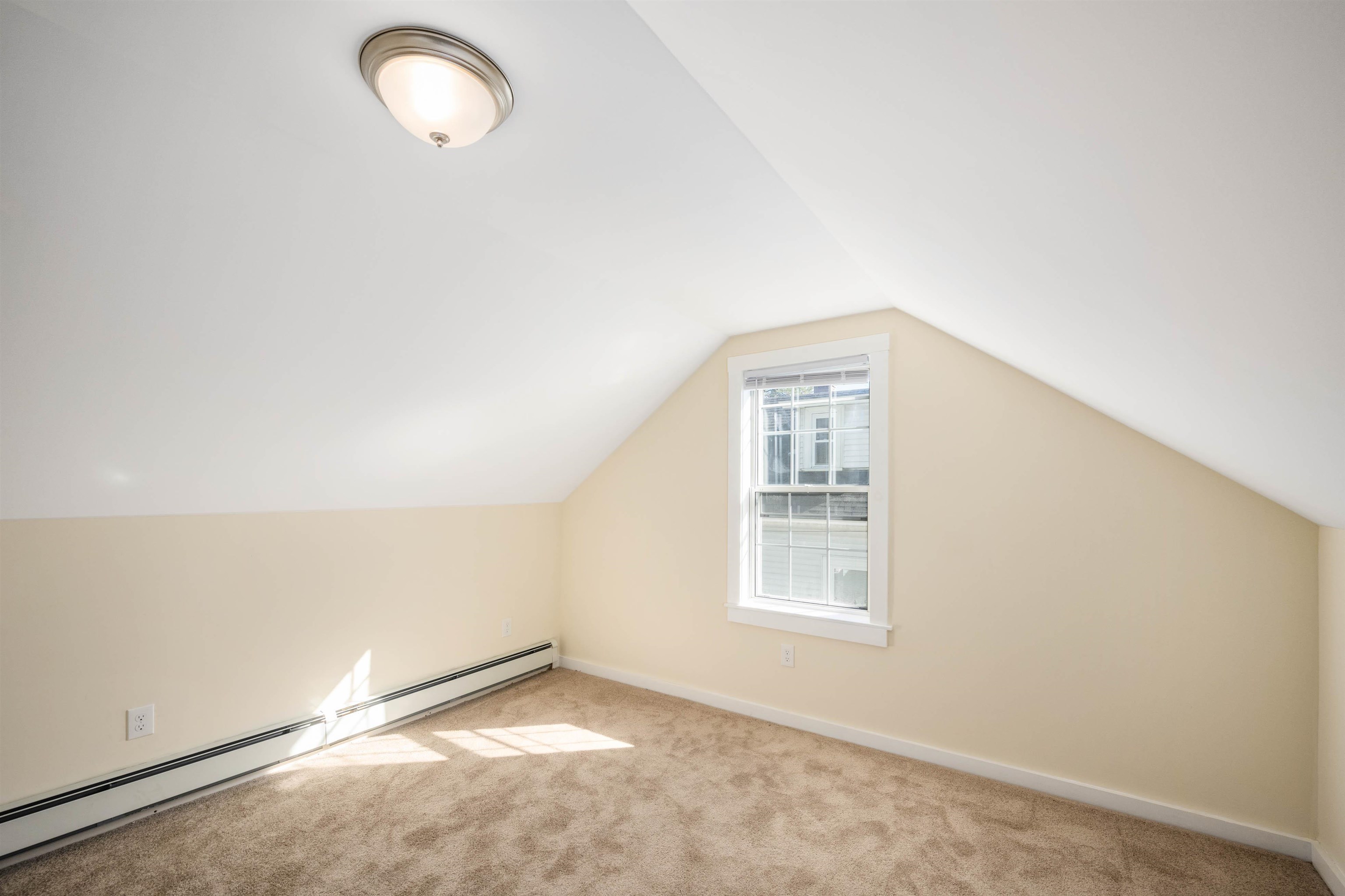 329 Mast Road Manchester, NH 03102 - Photo 21 of 35