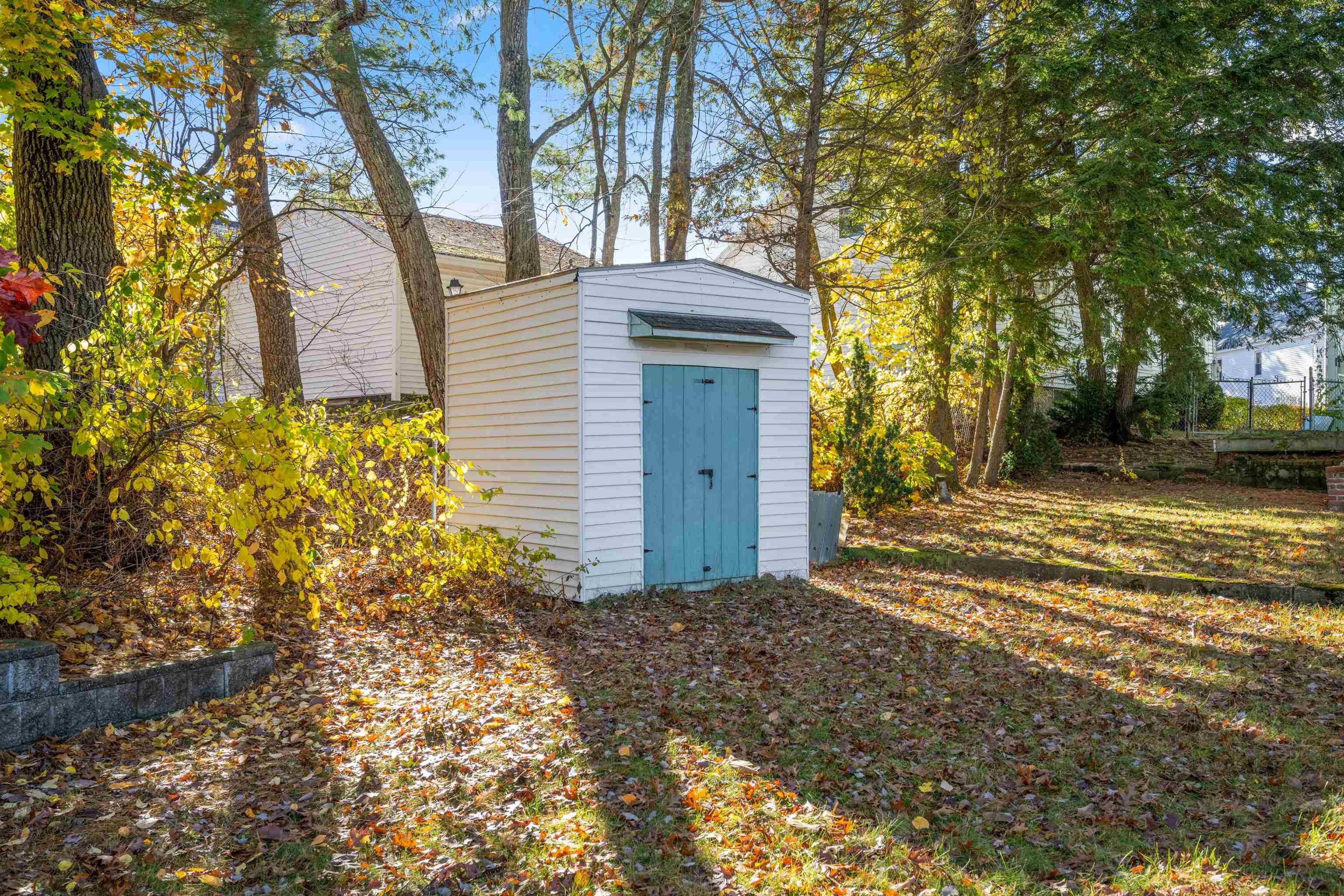 329 Mast Road Manchester, NH 03102 - Photo 33 of 35