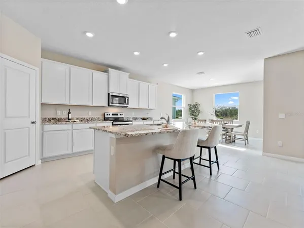 $545,000 | 33700 Hamilton Hl Lane, Wesley Chapel, FL 33545