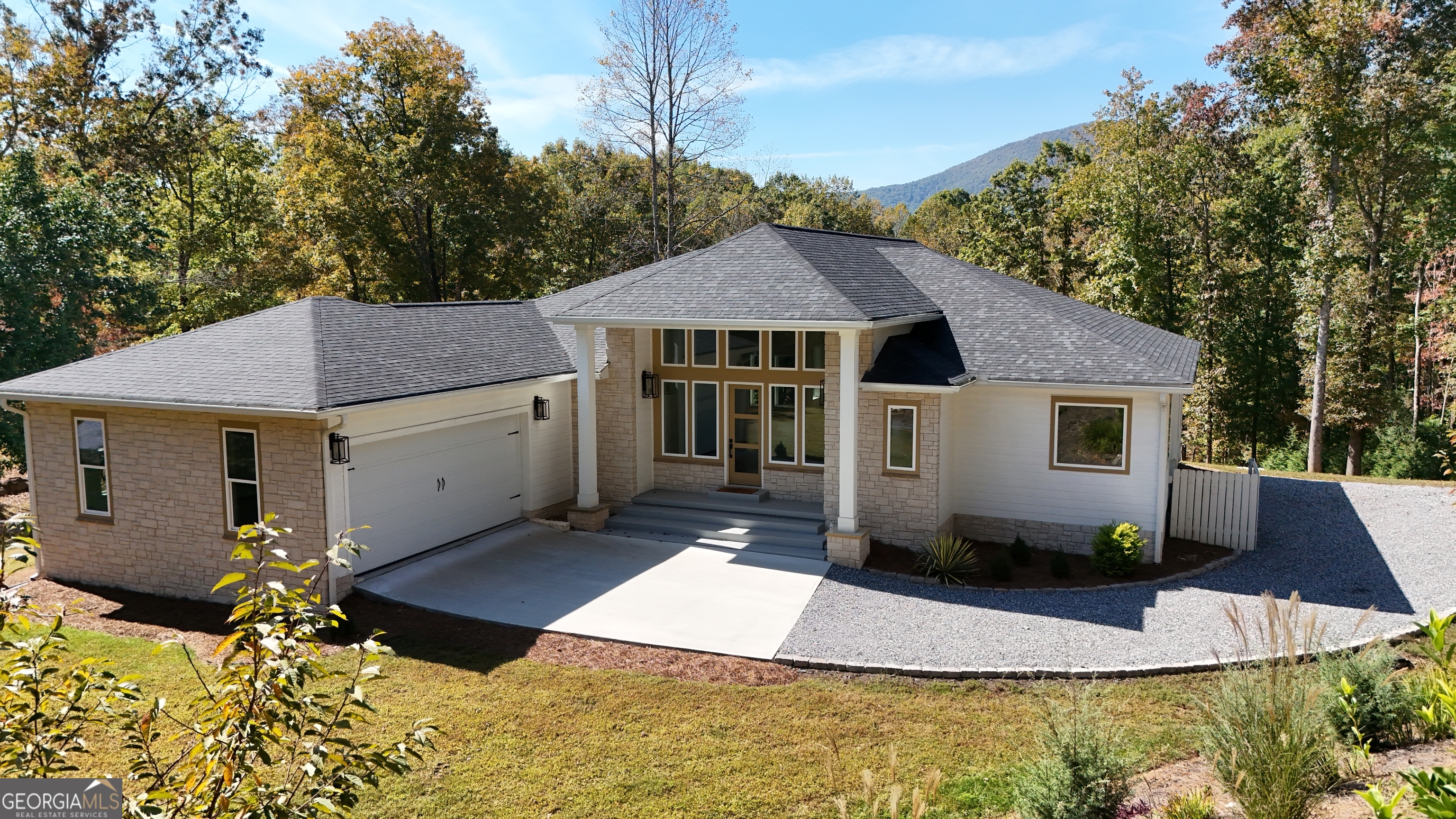 a front view of house with yard
