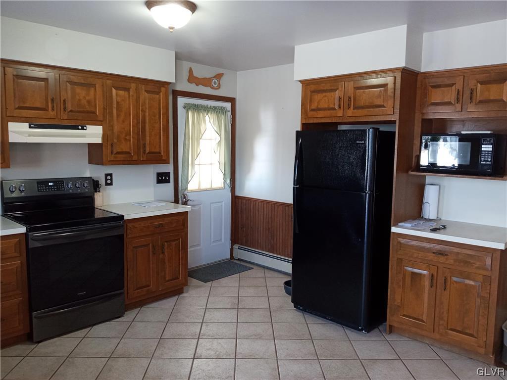 131 Schrawder Road Sunbury, PA 17801 - Photo 8 of 20 kitchen 2