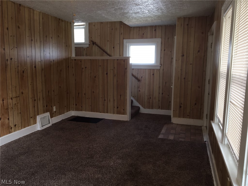 1095 Reed Avenue Akron, OH 44306 - Photo 10 of 33 Gallery Image 10