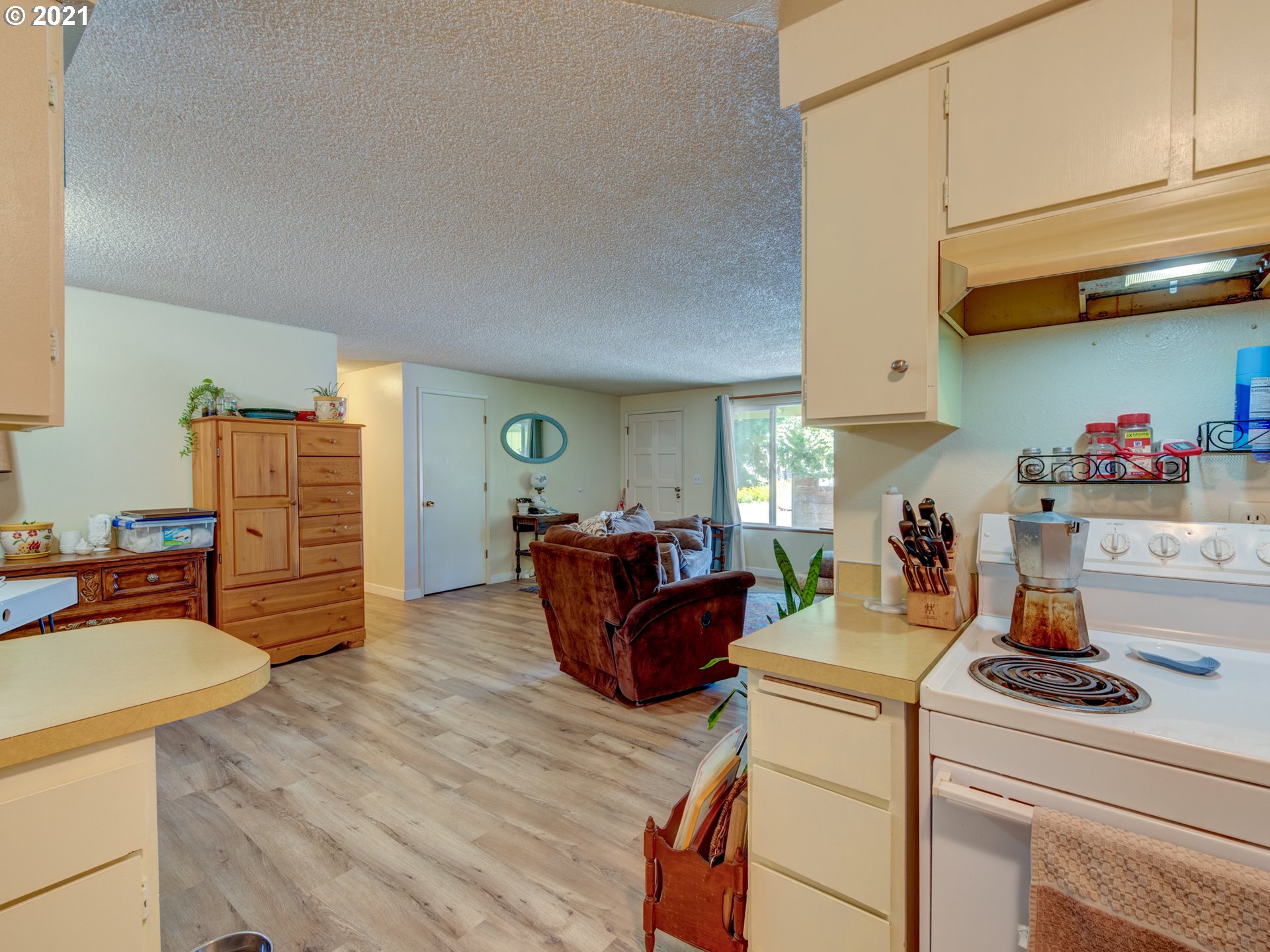644 8th Street Springfield, OR 97477 - Photo 22 of 32