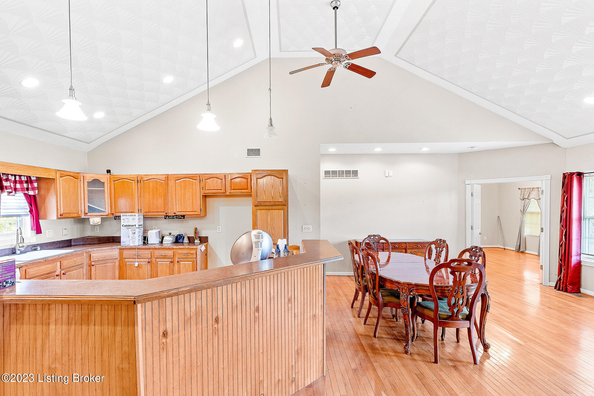 6608 Terry Road Louisville, KY 40258 - Photo 23 of 40 6608 Terry Rd HDR-04