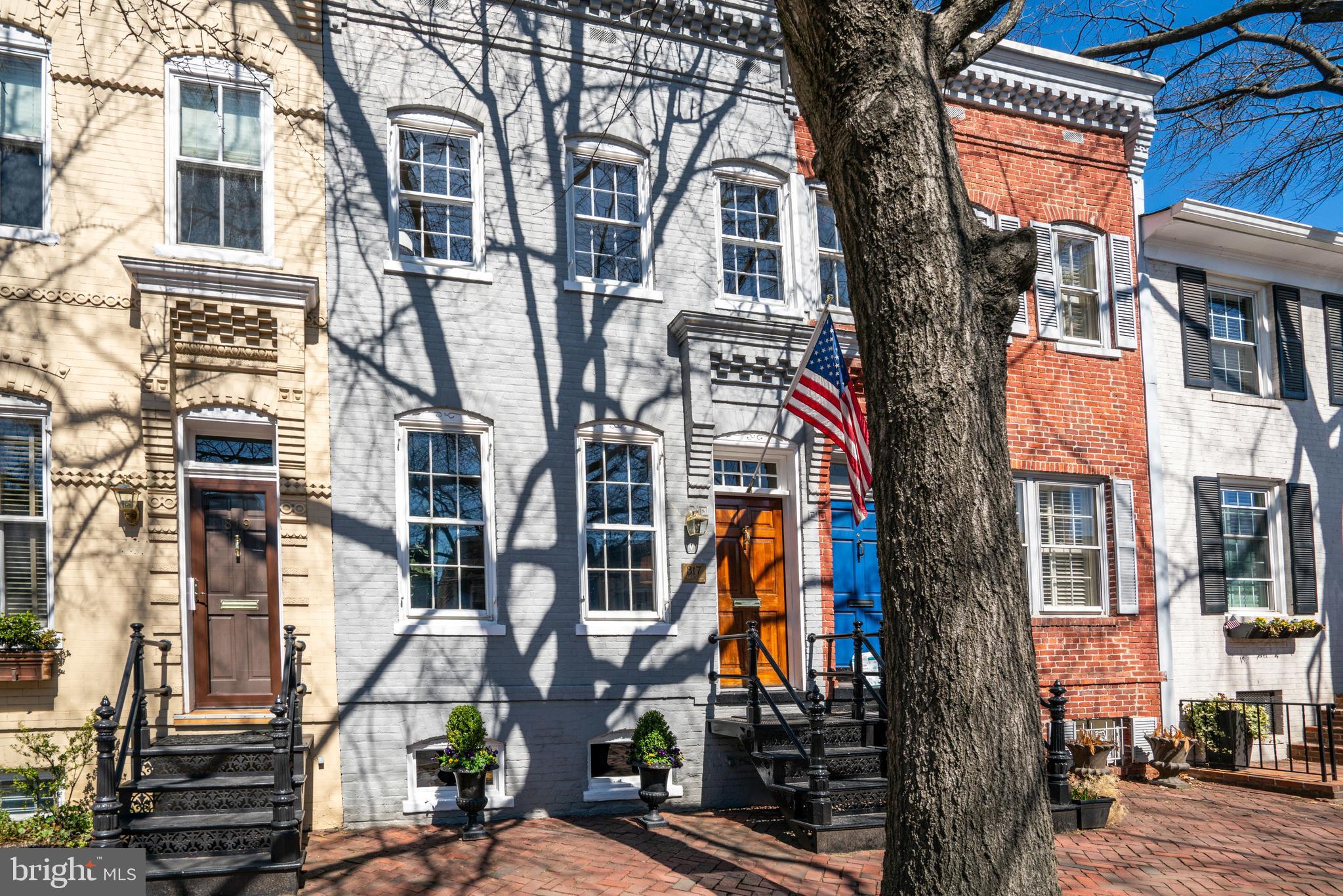 817 Duke Street Alexandria, VA 22314 - Photo 1 of 39