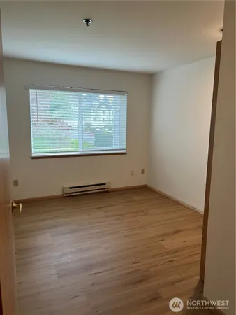 $2,495 | 975 Aberdeen Avenue Northeast, Unit B 102, Renton, WA 98056