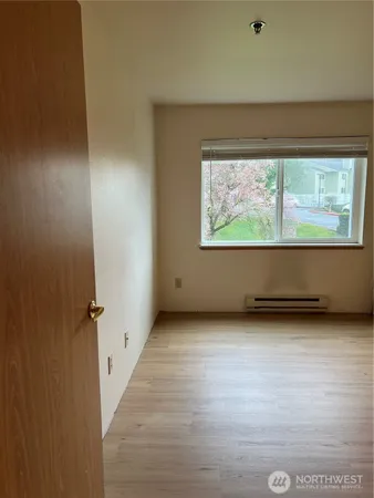 $2,600 | 975 Aberdeen Avenue Northeast, Unit B 102, Renton, WA 98056