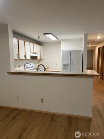$2,495 | 975 Aberdeen Avenue Northeast, Unit B 102, Renton, WA 98056