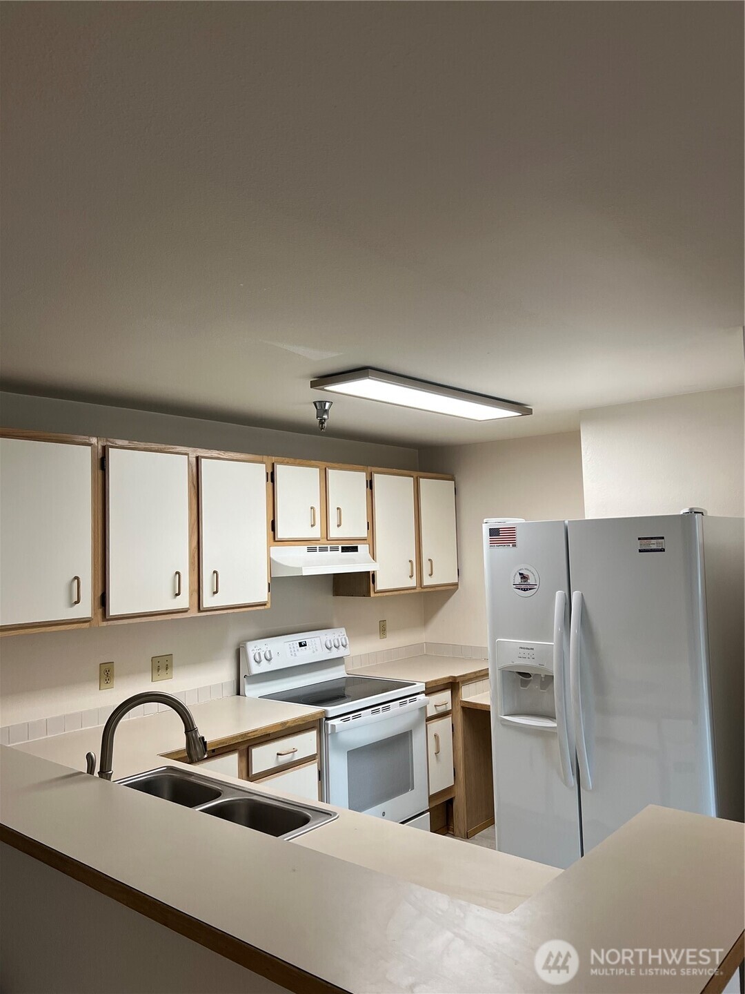 975 Aberdeen Avenue Northeast, Unit B 102 Renton, WA 98056 - Photo 7 of 19