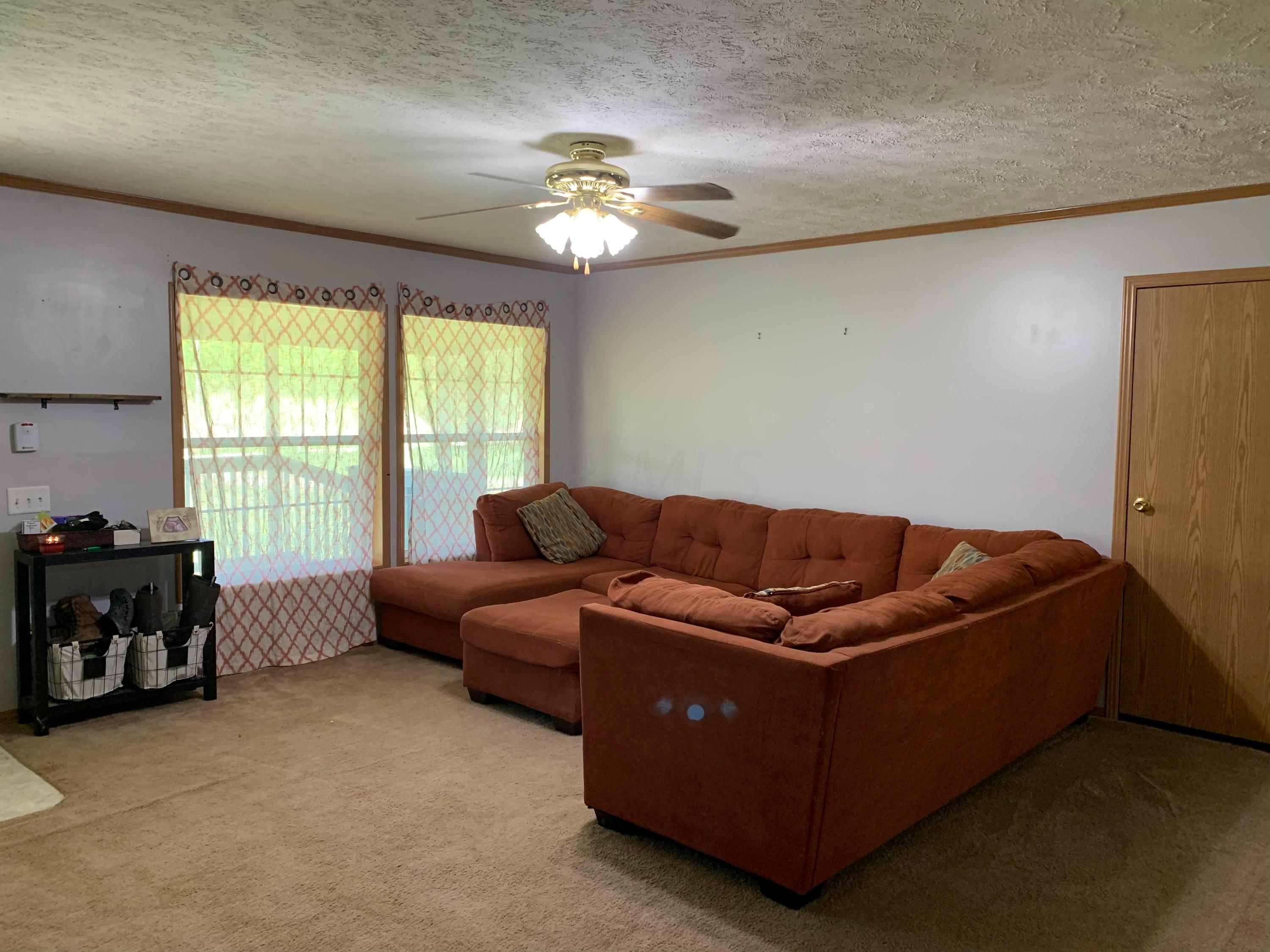 2717 Valley Road Waverly, OH 45690 - Photo 3 of 20