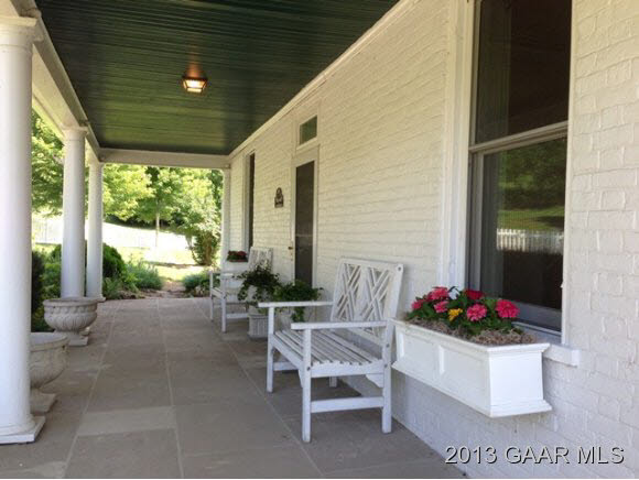 1766 Moffett Branch Road Churchville, VA 24421 - Photo 4 of 32 a living room with furniture and a potted plant