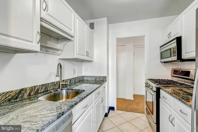 $1,949 | 5410 Connecticut Avenue Northwest, Unit 604, Washington, DC 20015