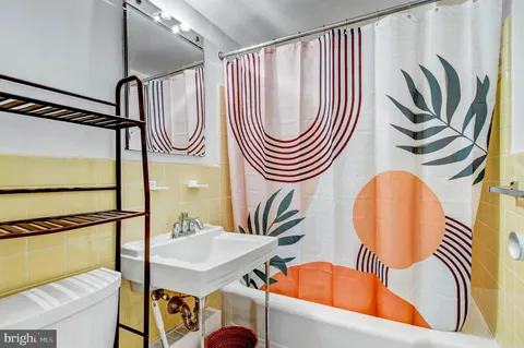 $1,899 | 5410 Connecticut Avenue Northwest, Unit 604, Washington, DC 20015