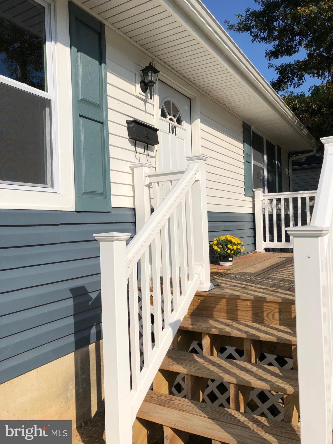 107 Cedar Road Wallingford, PA 19086 - Photo 2 of 30 Newer siding, roof, front deck & railing