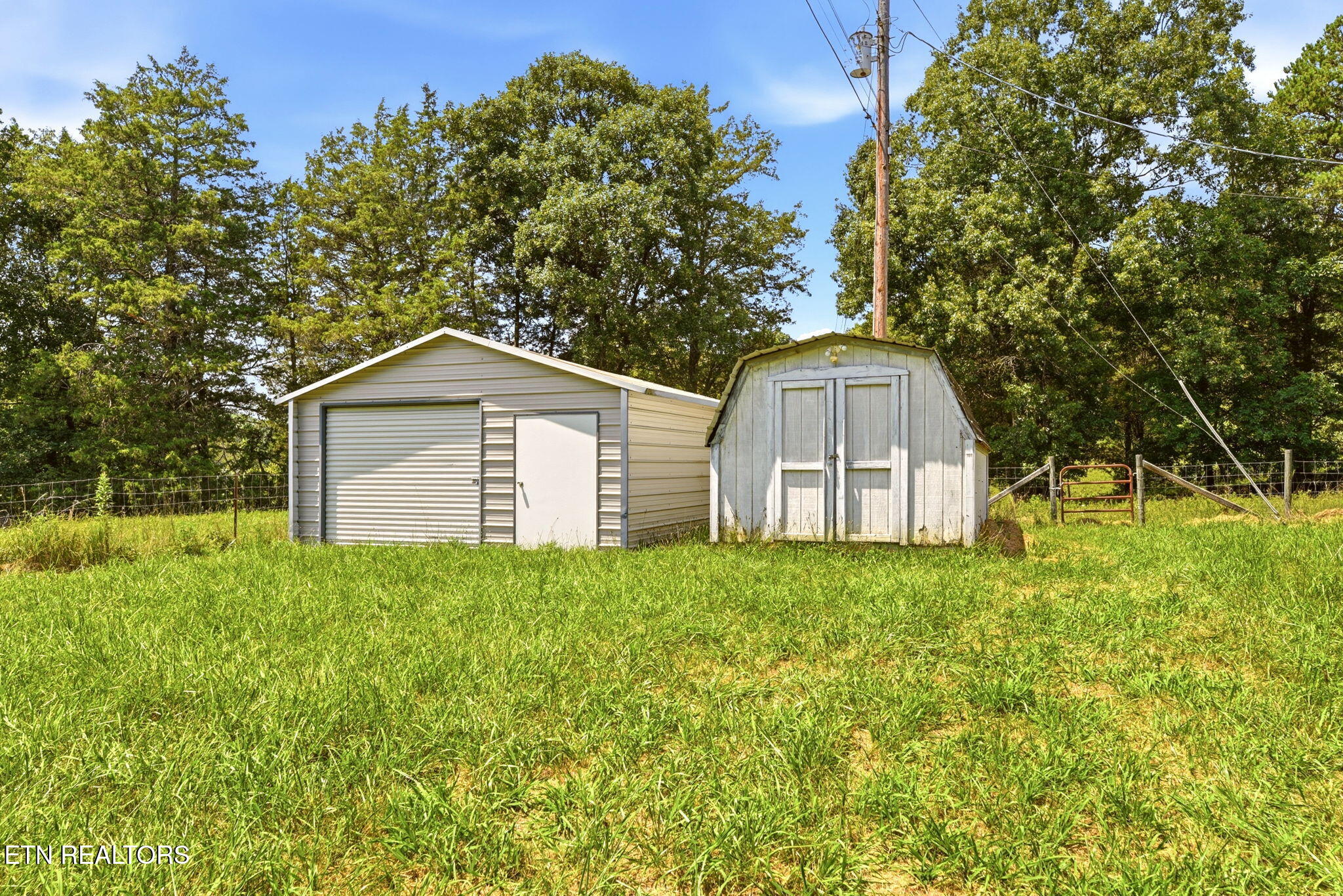 8050 Lett Road Corryton, TN 37721 - Photo 3 of 41 sheds