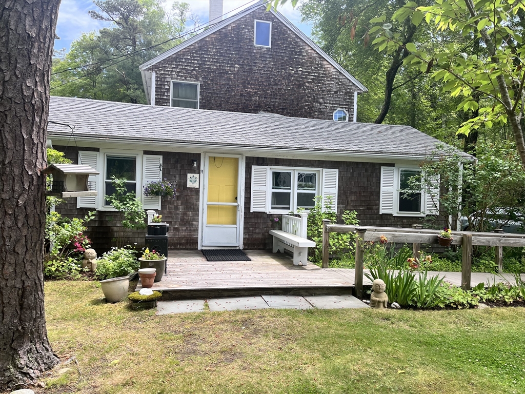 11 Bowman Road Mattapoisett, MA 02739 - Photo 2 of 23