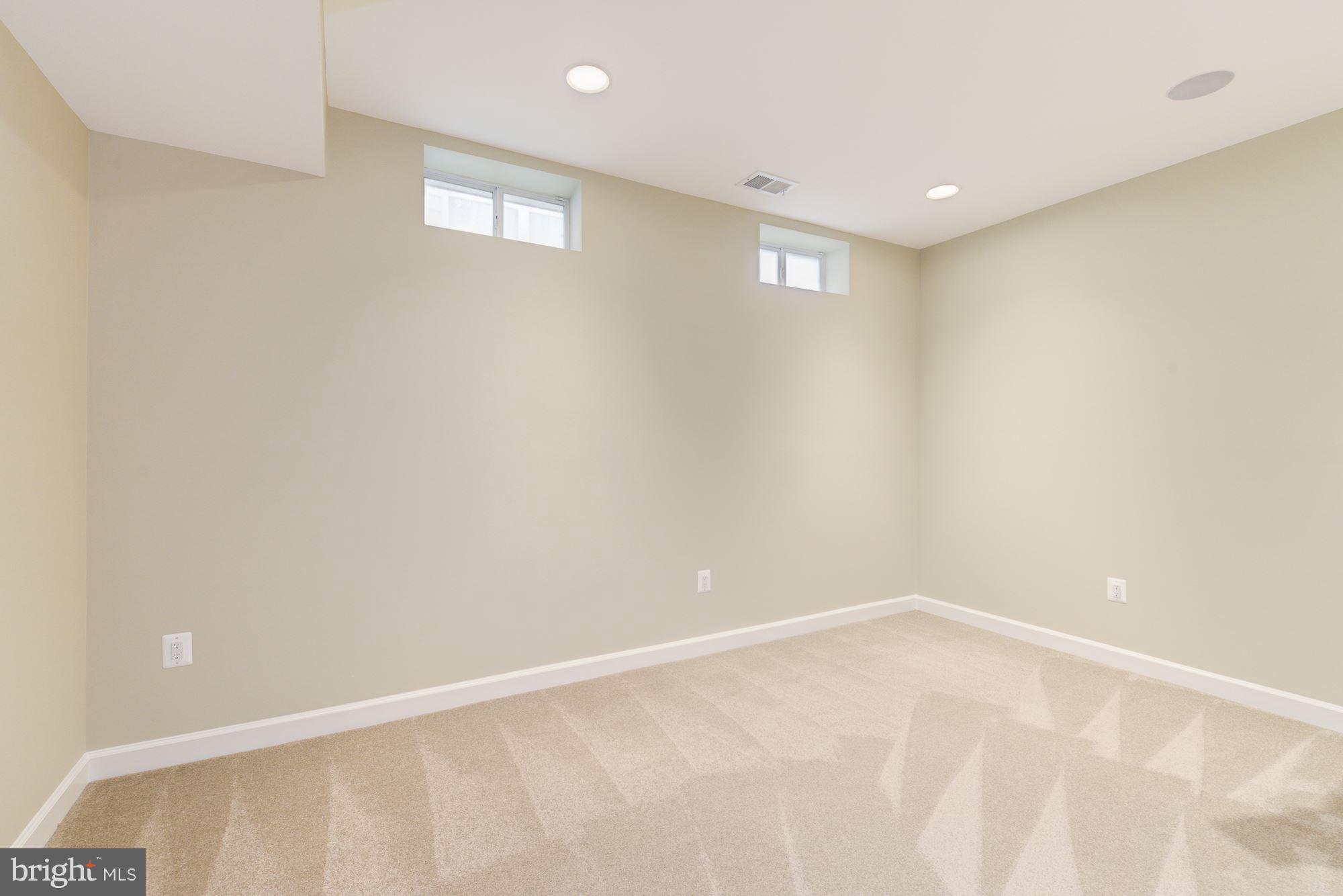 6008 Masondale Road Alexandria, VA 22315 - Photo 29 of 30 Den
