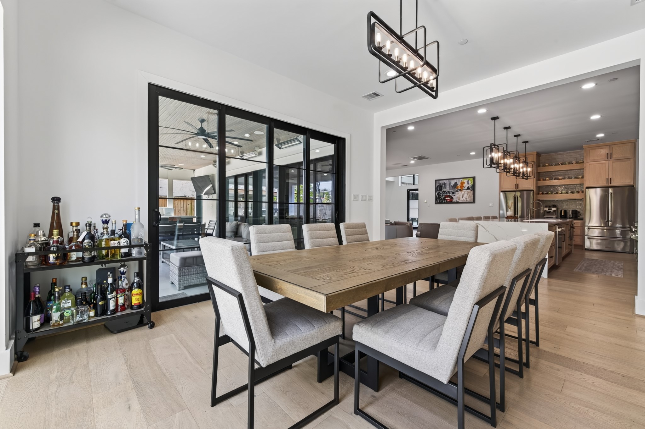 1432 Bingle Road Houston, TX 77055 - Photo 11 of 50 Gallery Image 11