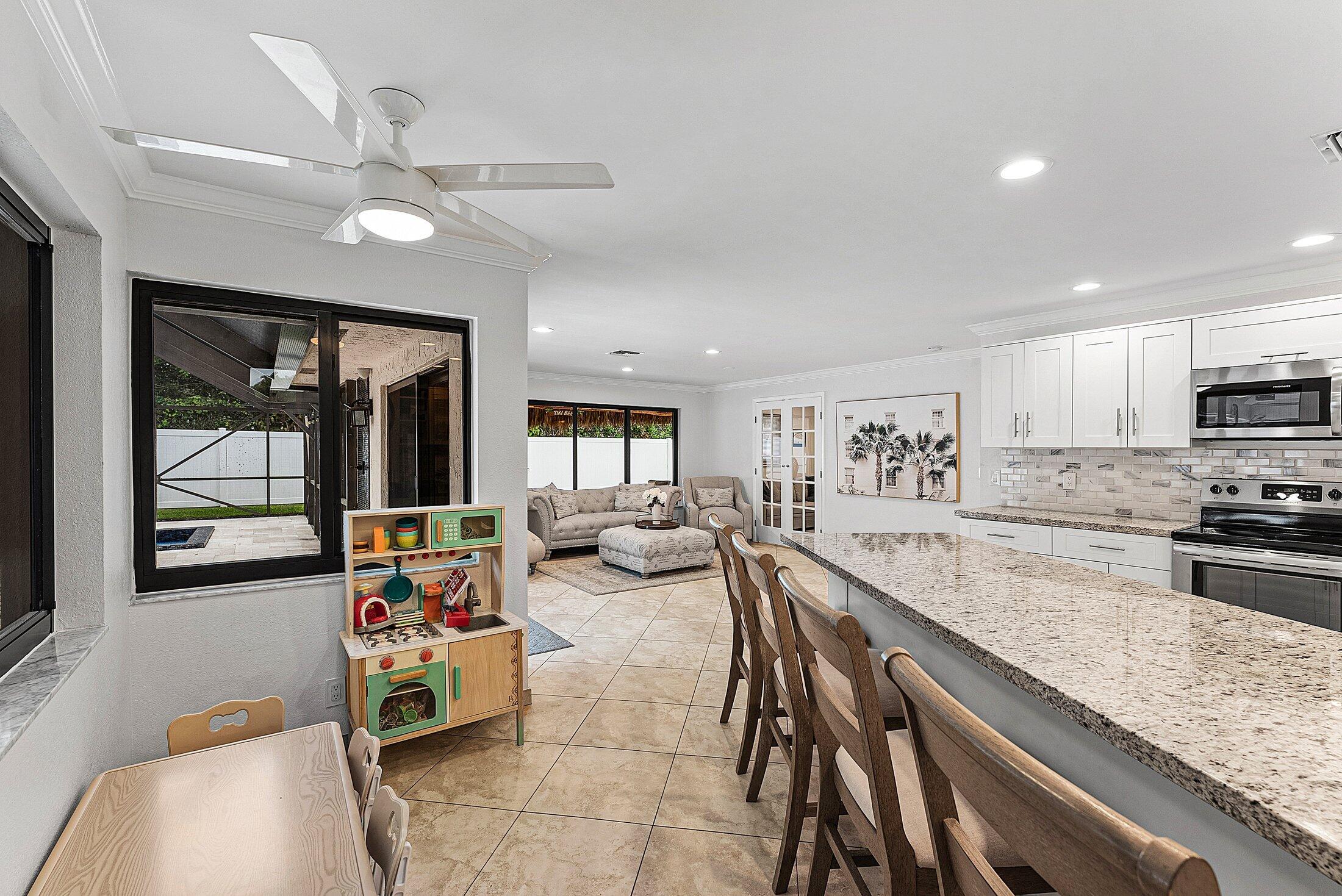 22233 Martella Avenue Boca Raton, FL 33433 - Photo 13 of 46 009-22233MartellaAvenue-BocaRaton-FL-334