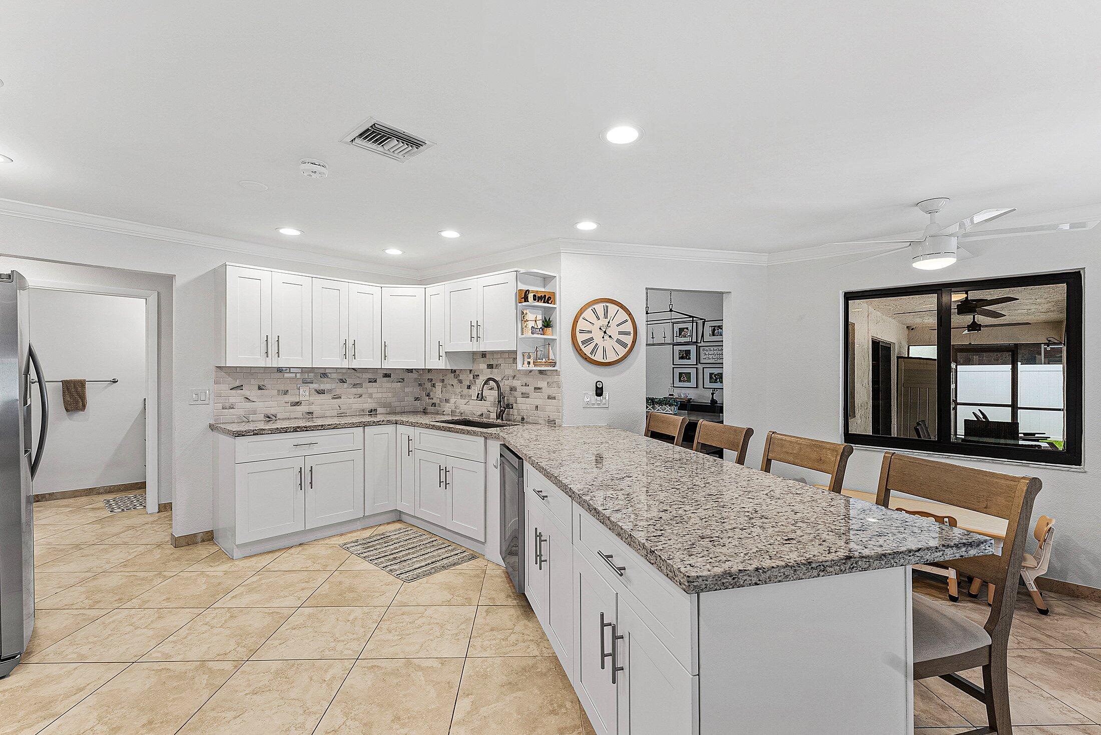 22233 Martella Avenue Boca Raton, FL 33433 - Photo 14 of 46 008-22233MartellaAvenue-BocaRaton-FL-334