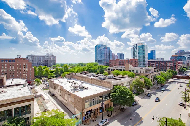 $375,000 | 1464 South Michigan Avenue, Unit 704, Chicago, IL 60605