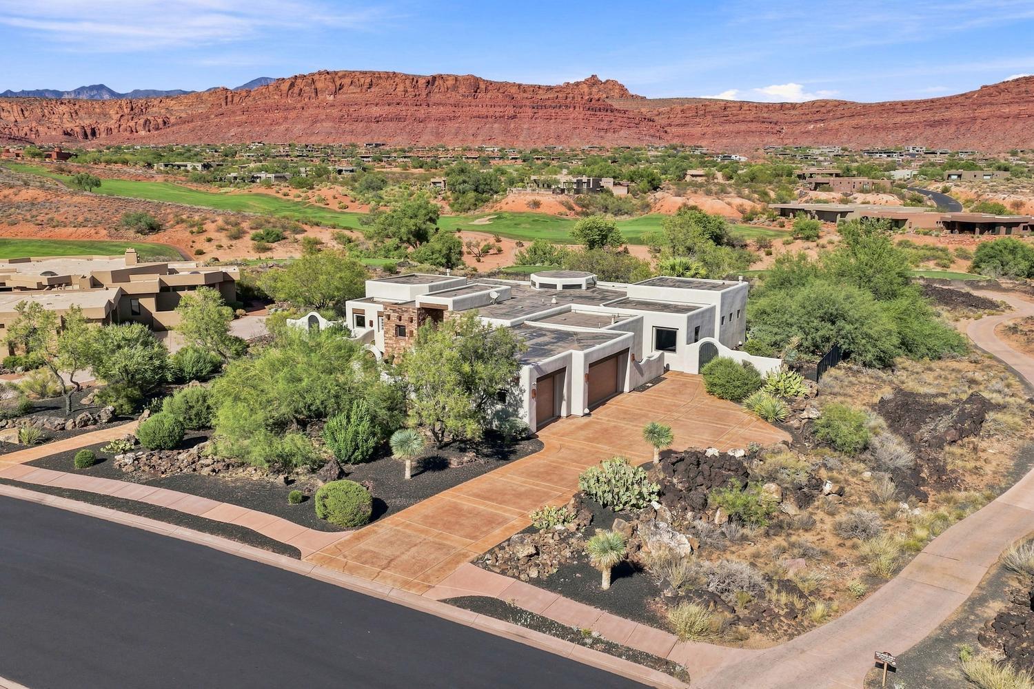 2386 Chaco Trail St. George, UT 84770 - Photo 5 of 38 005-003-webormlsDSC 052-1500x1000