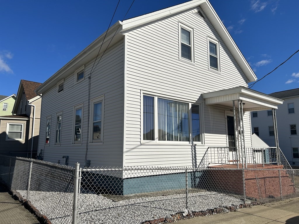 562 Cambridge Street Fall River, MA 02721 - Photo 1 of 26 Gallery Image 1