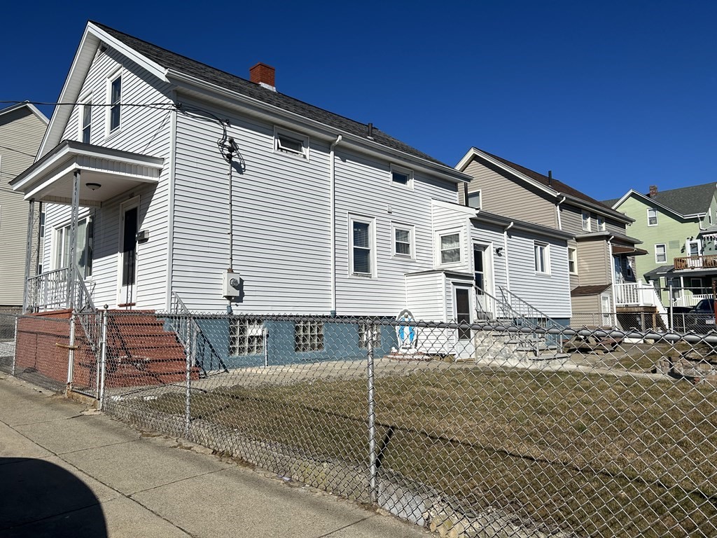 562 Cambridge Street Fall River, MA 02721 - Photo 3 of 26 Gallery Image 3