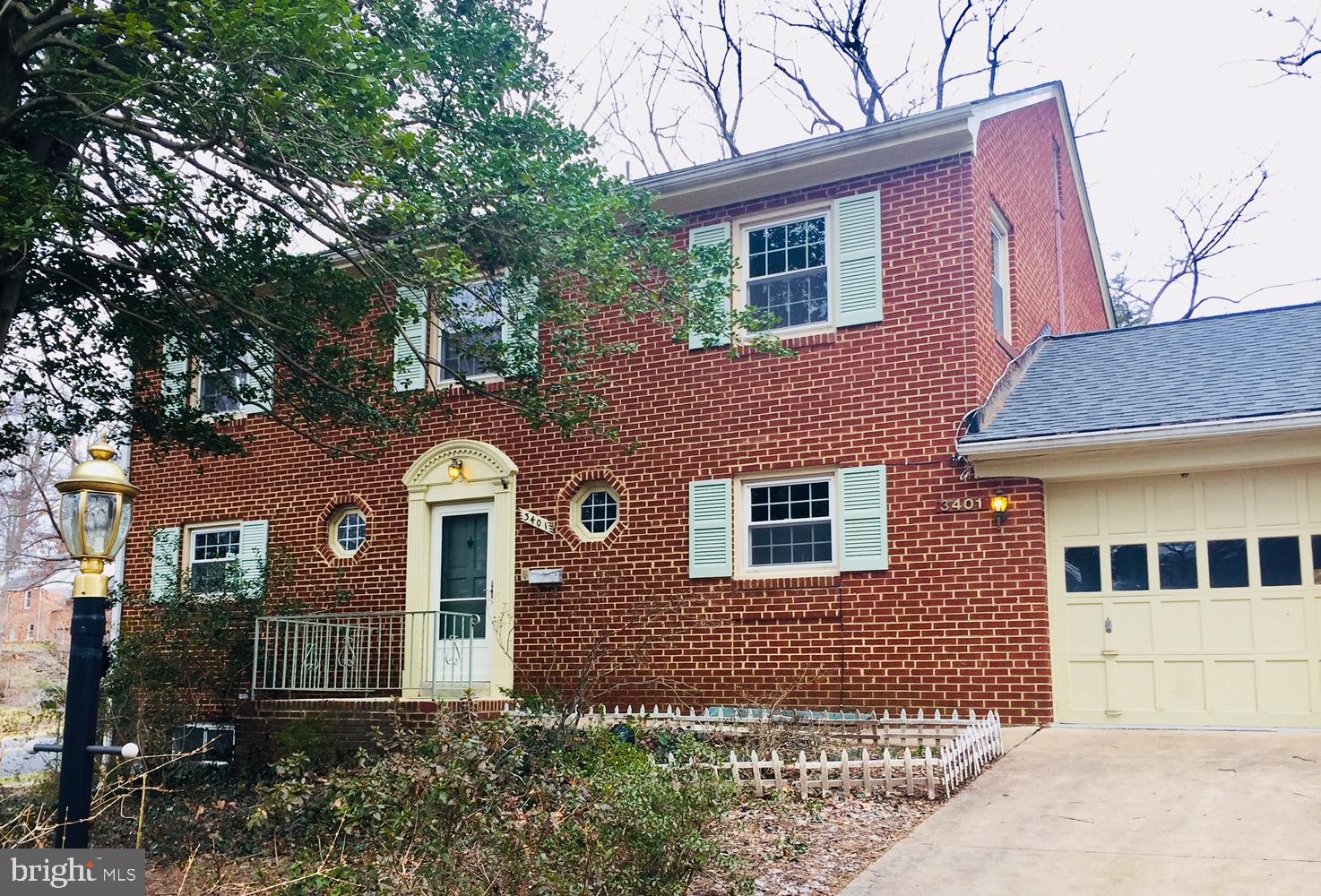 3401 Prince William Drive Fairfax, VA 22031 - Photo 1 of 33 ~All brick colonial.~~3,40 ~square feel