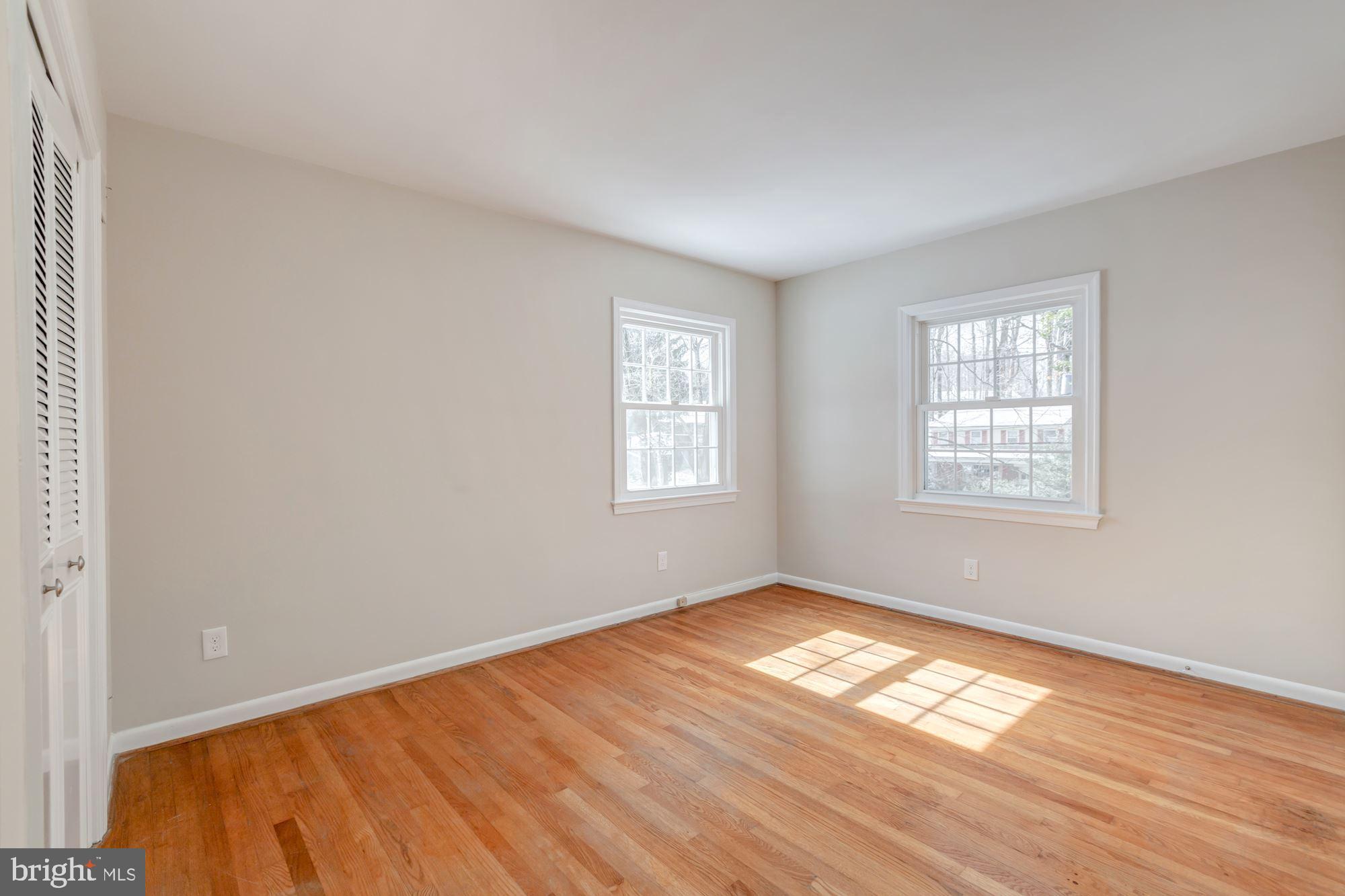 3401 Prince William Drive Fairfax, VA 22031 - Photo 16 of 33 Bedroom 2