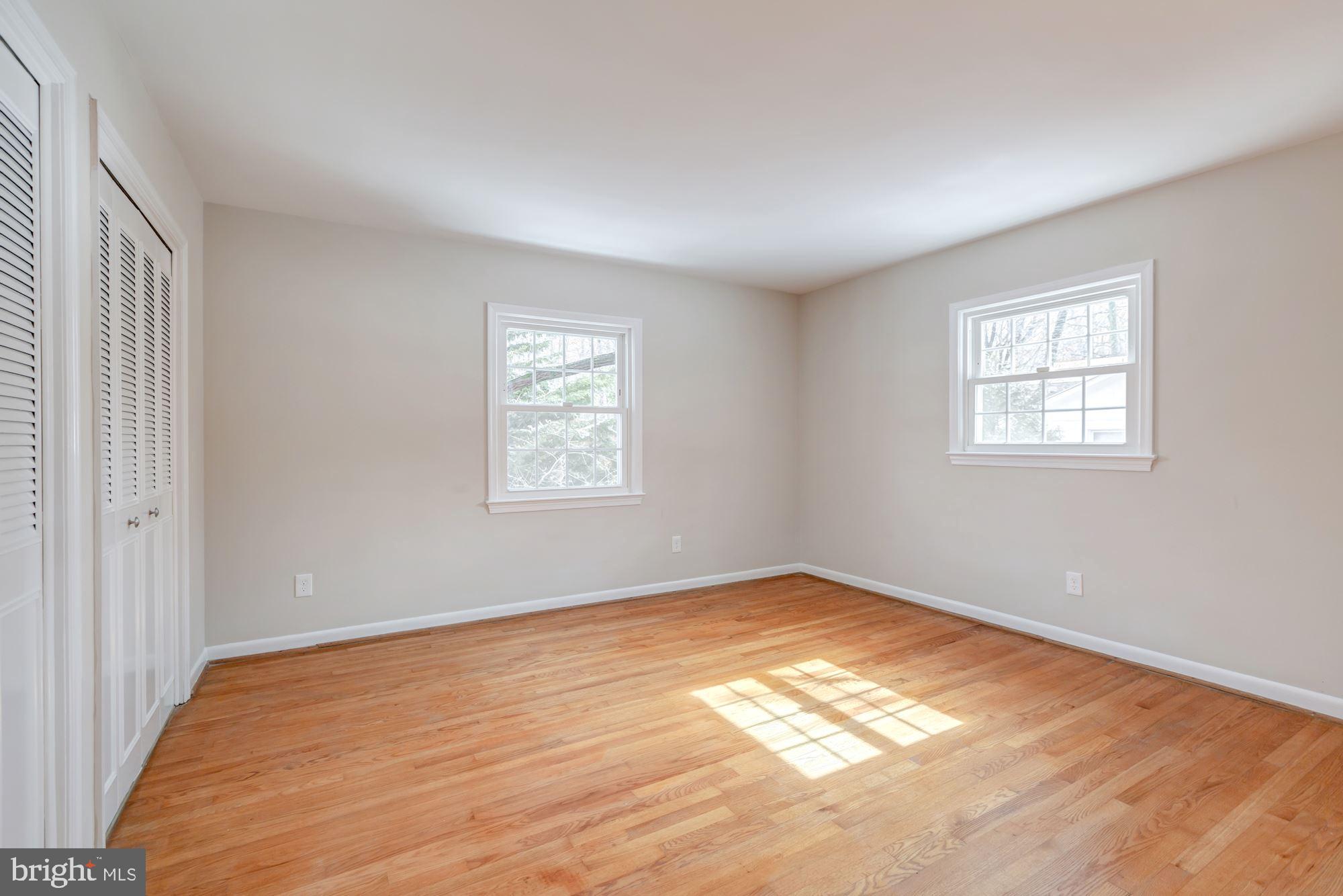 3401 Prince William Drive Fairfax, VA 22031 - Photo 18 of 33 Bedroom 4